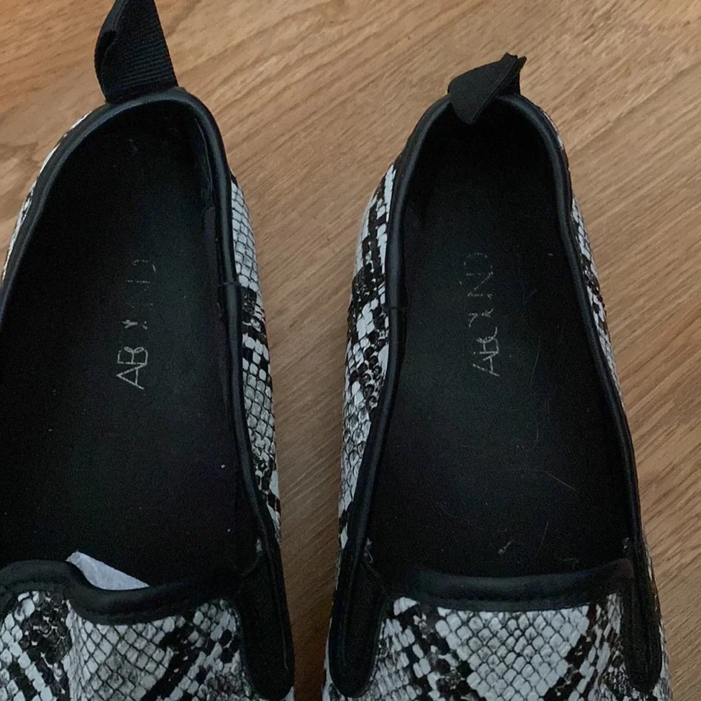 Abound Norah-Pu Slip-ons